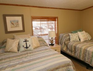 Island Club Rentals 10-Person Homes