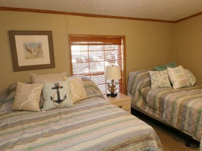 Island Club Rentals 10-Person Homes